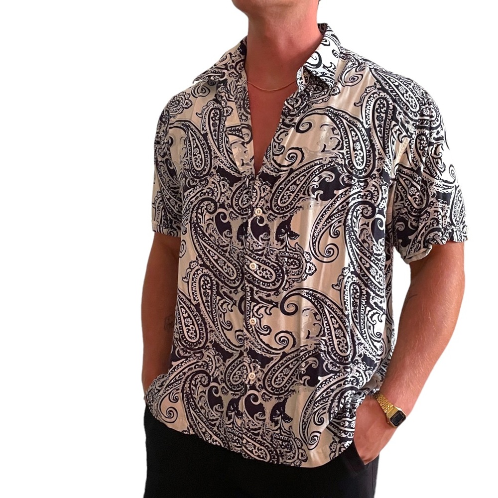 The Vibiest Button Down - image 5